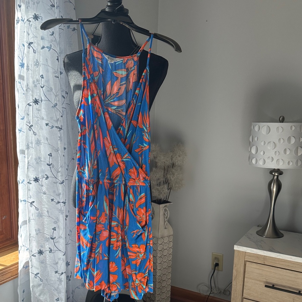 Market & Spruce Blue and Orange Patterned Garment